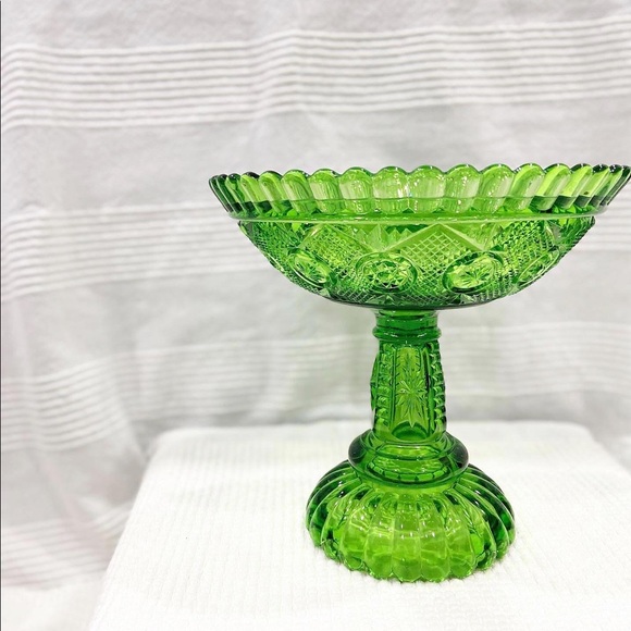 Emerald Green Indiana Glass Carnival Pedestal - Picture 2 of 4
